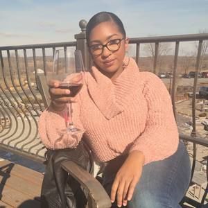 Meet your Posher, Quanasia